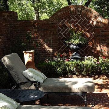 Outdoor Living, Courtyard Spool