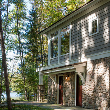 Elegant Lakeside Retreat