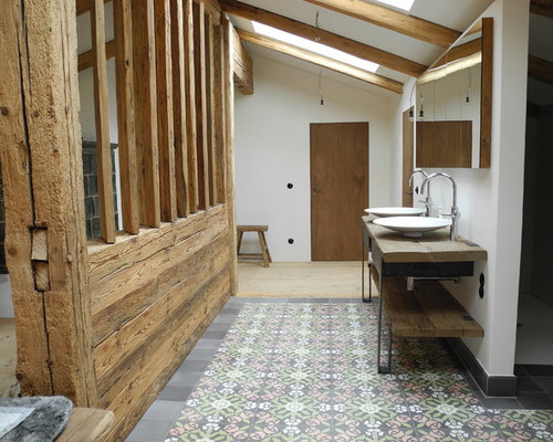 Landhausstil Badezimmer: Design-Ideen & Beispiele für die Badgestaltung