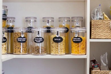 Example of a kitchen design in Indianapolis