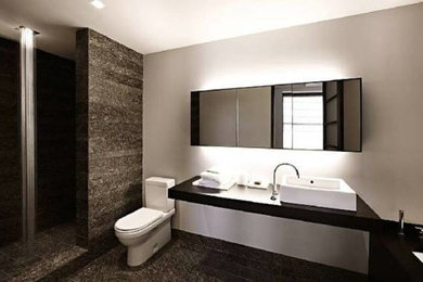 Inspiration for a modern bathroom remodel in New York