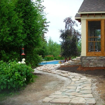 Chemin pavé pierres