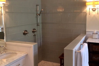 Bathroom photo in Other
