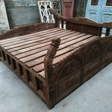 Unconventional bed inspired by the farmer bench(noraj)