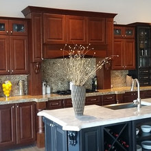 cabin kitchen cabinets