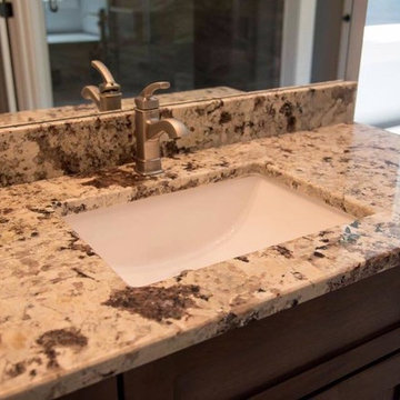 Shaker style with Ebony and Decorator White