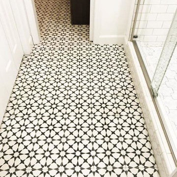 Bunkroom Bathroom