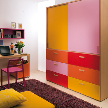 Kleiderschrank für das Kinderzimmer