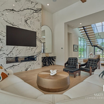 Striking Modern Masterpiece - Entertainer's Dream