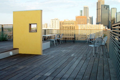 Minimalist deck photo in Denver