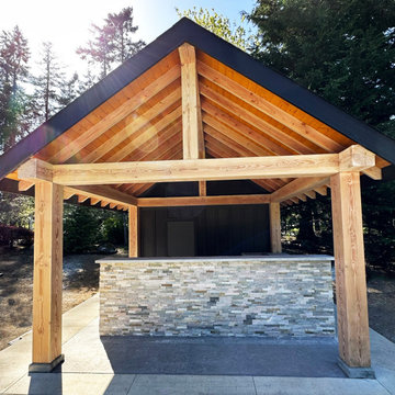 Outdoor Kitchen