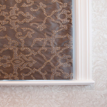 DAMASK POWDER ROOM