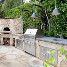 Outdoor kitchen