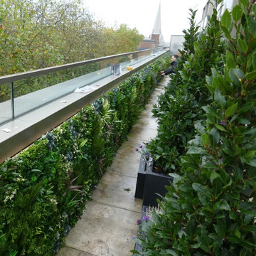 VistaFolia Privacy Fence with Artificial Green Walls