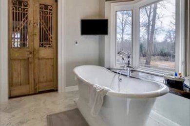 Bathroom photo in Other