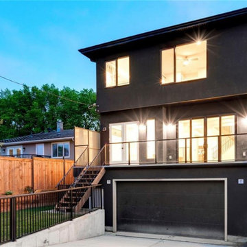 938 RENFREW DR NE