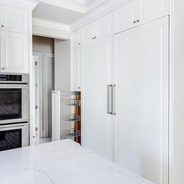 Stylish White Traditional Kitchen