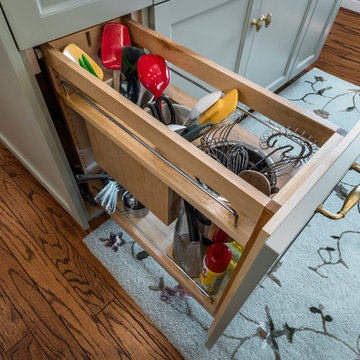 McMillan Place Kitchen by Don Justice Cabinet Makers