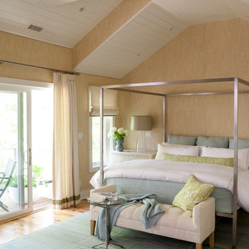 Summer Lakeside Home