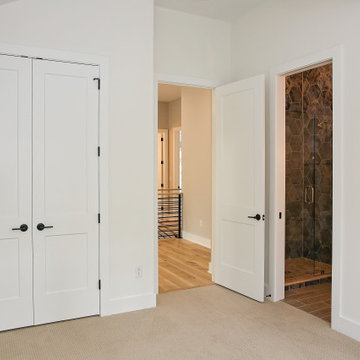 48 Colombia Ave