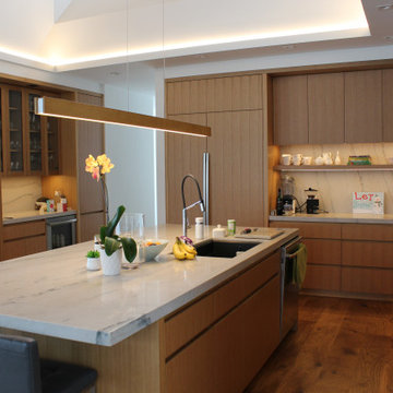 Contemporary Kitchen in white oak