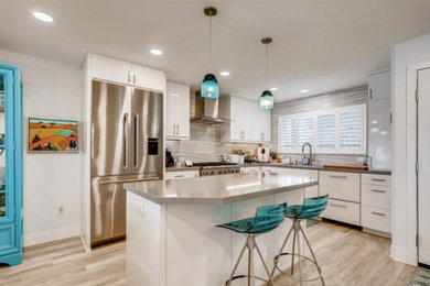 Inspiration for a contemporary kitchen remodel in San Diego