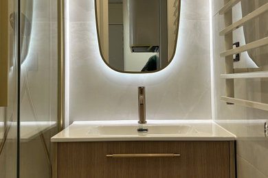 Idées déco pour une salle de bain classique.