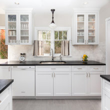 transitional kitchen