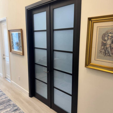 Quadro 4002 Matte Black