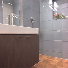 SPARE BATHROOM
