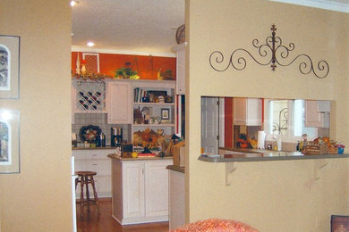 Elegant kitchen photo in Wichita