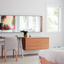 vanity table