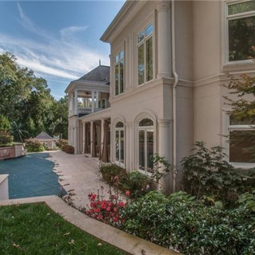 Celebrity Homes