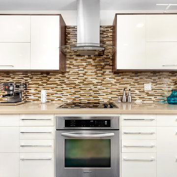 Beige high-gloss kitchen in Toronto