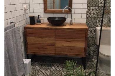 Design ideas for a modern bathroom in Other.