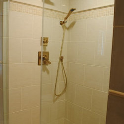 Tranquil Master Bathroom - Showerheads And Body Sprays