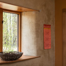 STRAW BALE HOMES