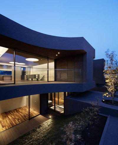 by Kotaro Ide / ARTechnic architects