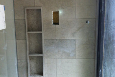 Example of a bathroom design in Toronto