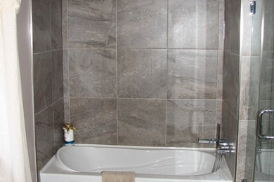Imagen de cuarto de baño principal de tamaño medio