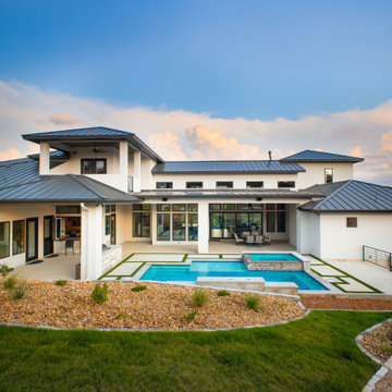 Modern: 4,950 ft², 4 BR/4 BA/2 ST home