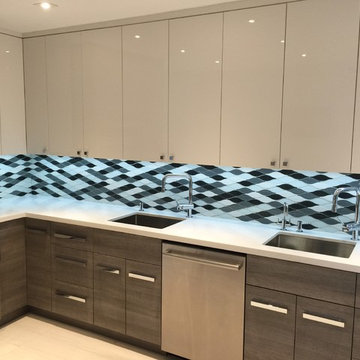 Acrylic and textured laminate kitchen