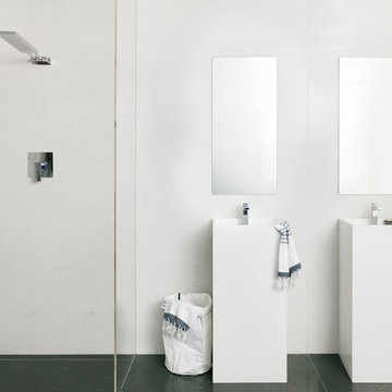 Alexandria Bathroom