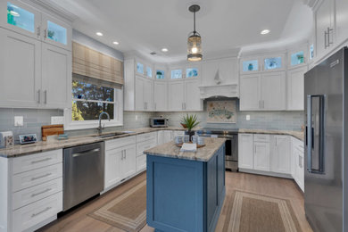 Kitchen - coastal kitchen idea in New York