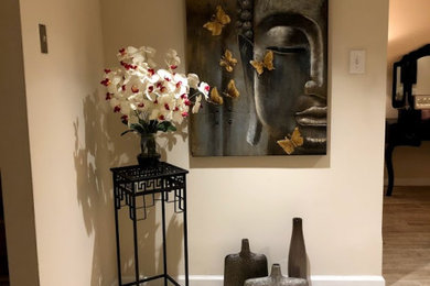 Home design - contemporary home design idea in Detroit