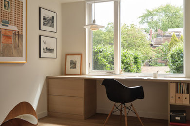 Home office - 1950s home office idea in Toronto