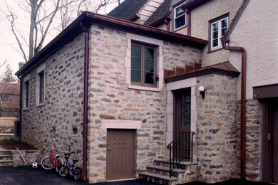 Example of a classic exterior home design in New York