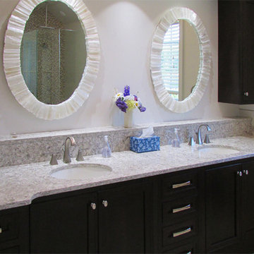 Bathroom designs by Kitchen Express II, LLC