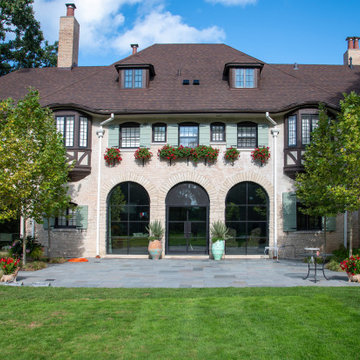 Glencoe English Country Manor Beauty