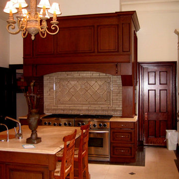 Traditional Kitchen - Alpharetta, Georgai